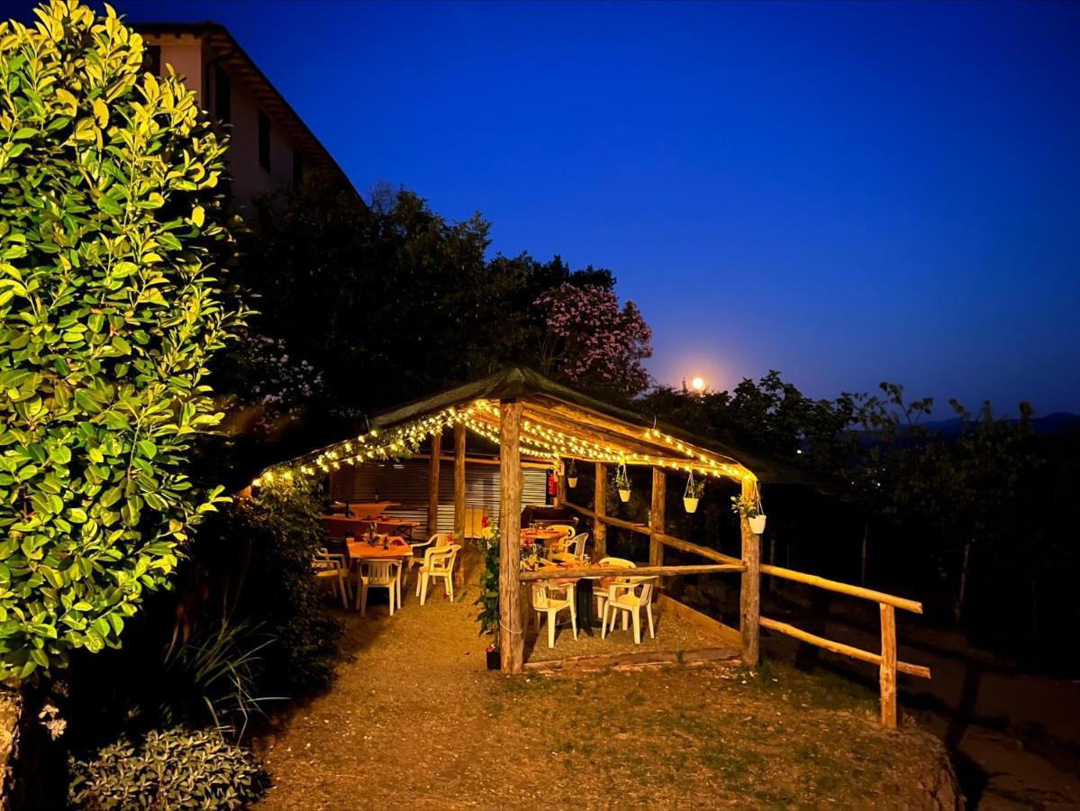 Locanda Agrogallo Carro Kültér fotó