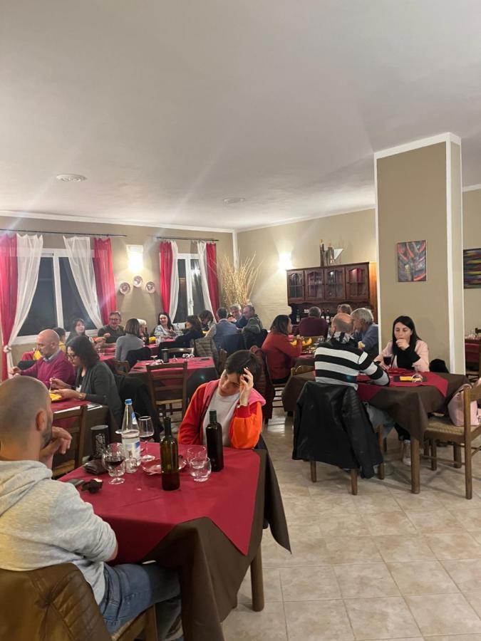 Locanda Agrogallo Carro Kültér fotó